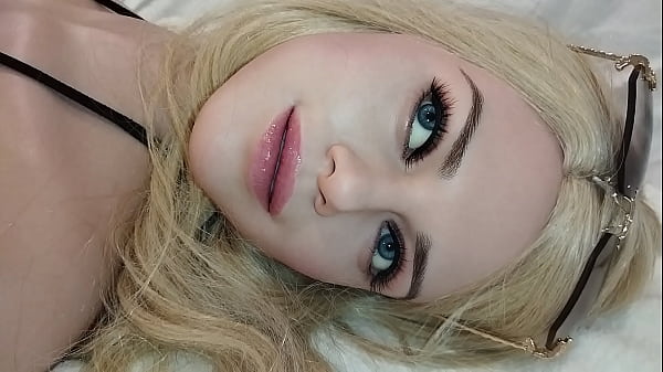 Fanreal Maria – Abriendo su boca de la Sexdoll hiper realista.