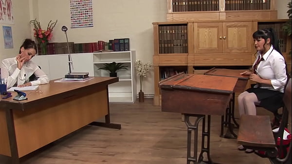 Jasmine Black Lets Cindy Behr Earn Some Extra Credit