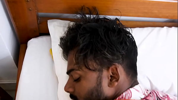 Mature Desi Bhabhi Morning Romance With Young Husband – Indian Sex