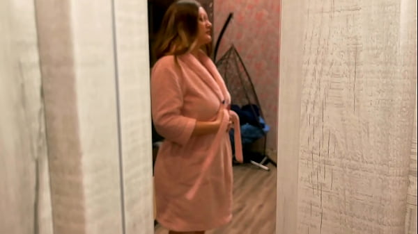 OMG!!! Guy Fucks His Best Friend’s Big Tit Mom