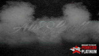 Stacked Blondes Alix Lovell & Cherie Deville Please Each Other’s Cunts